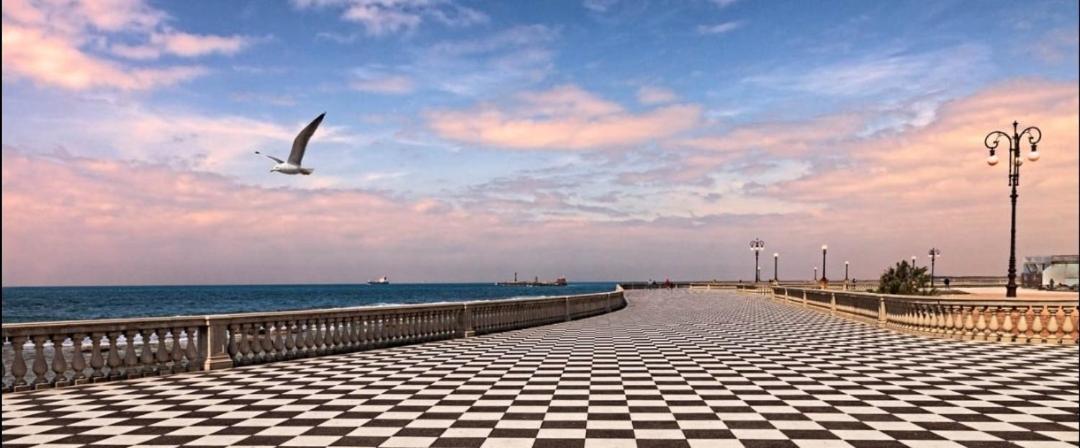 Il Porto Di Ale E Kat Hotel Livorno Buitenkant foto